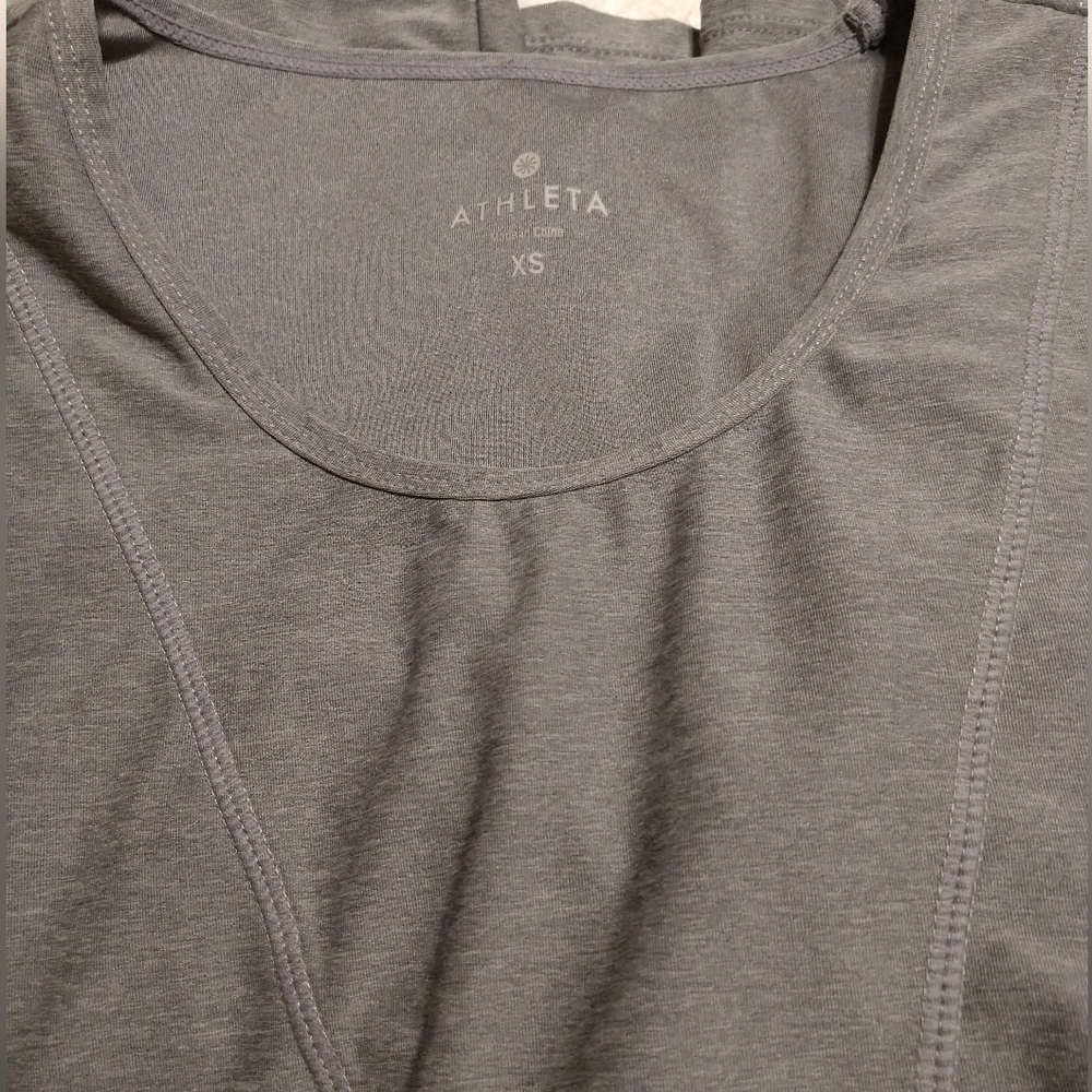 Athleta fitted tunic XS